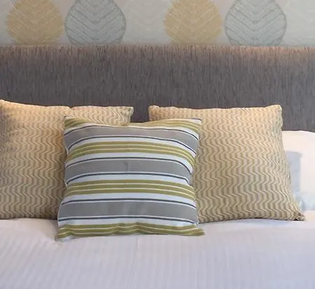 Marnic House Bed & Breakfast 3*